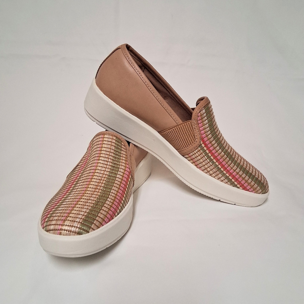 Clarks Layton Petal Slip On Tan Sneaker